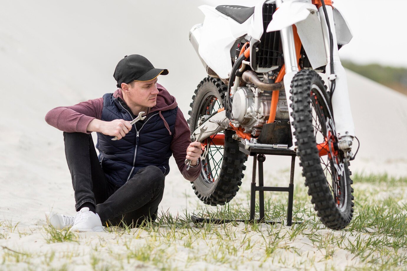 why do dirtbikes engines flood